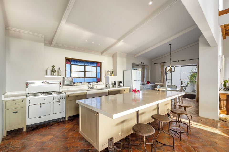 Deluxe Villa, Sea View | Private kitchen