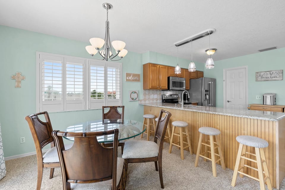 House, Multiple Beds (Smyrna Son) | Dining