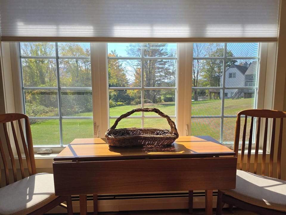 Main Living Room Puzzle Table