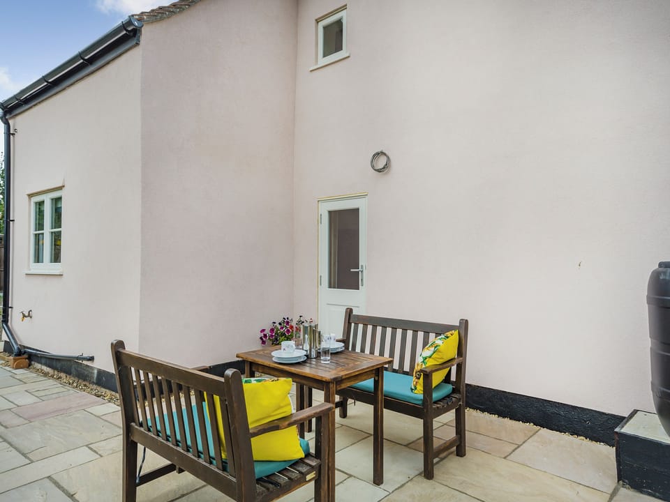 Exterior | Oak Tree Cottage, Kirby Le Soken