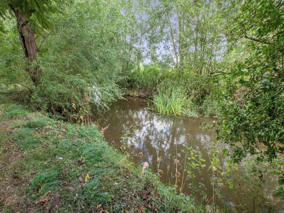 Surrounding area | Lovetts Bridge Cottage, Atherstone