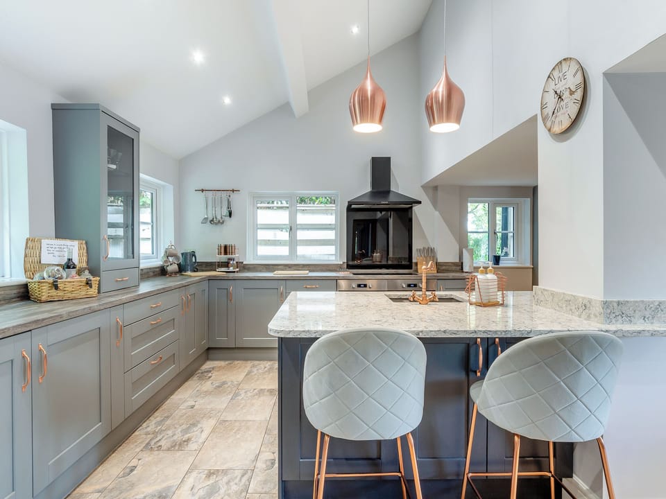 Kitchen | Lovetts Bridge Cottage, Atherstone