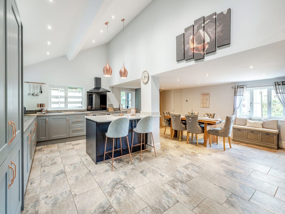 Kitchen | Lovetts Bridge Cottage, Atherstone