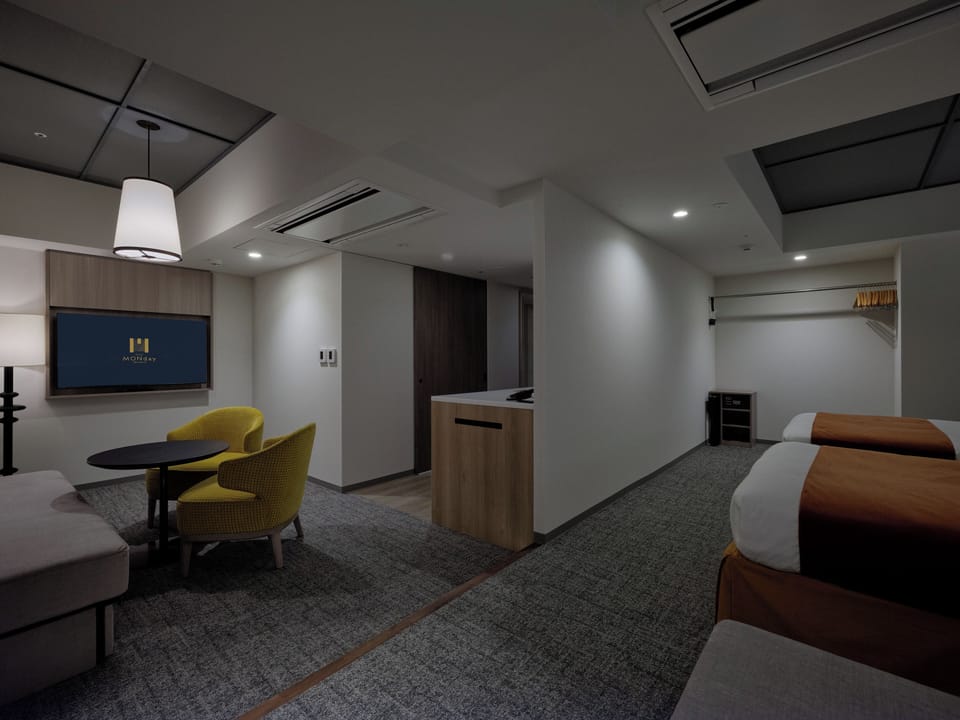 Premium Suite, Non Smoking | In-room safe, free WiFi, bed sheets