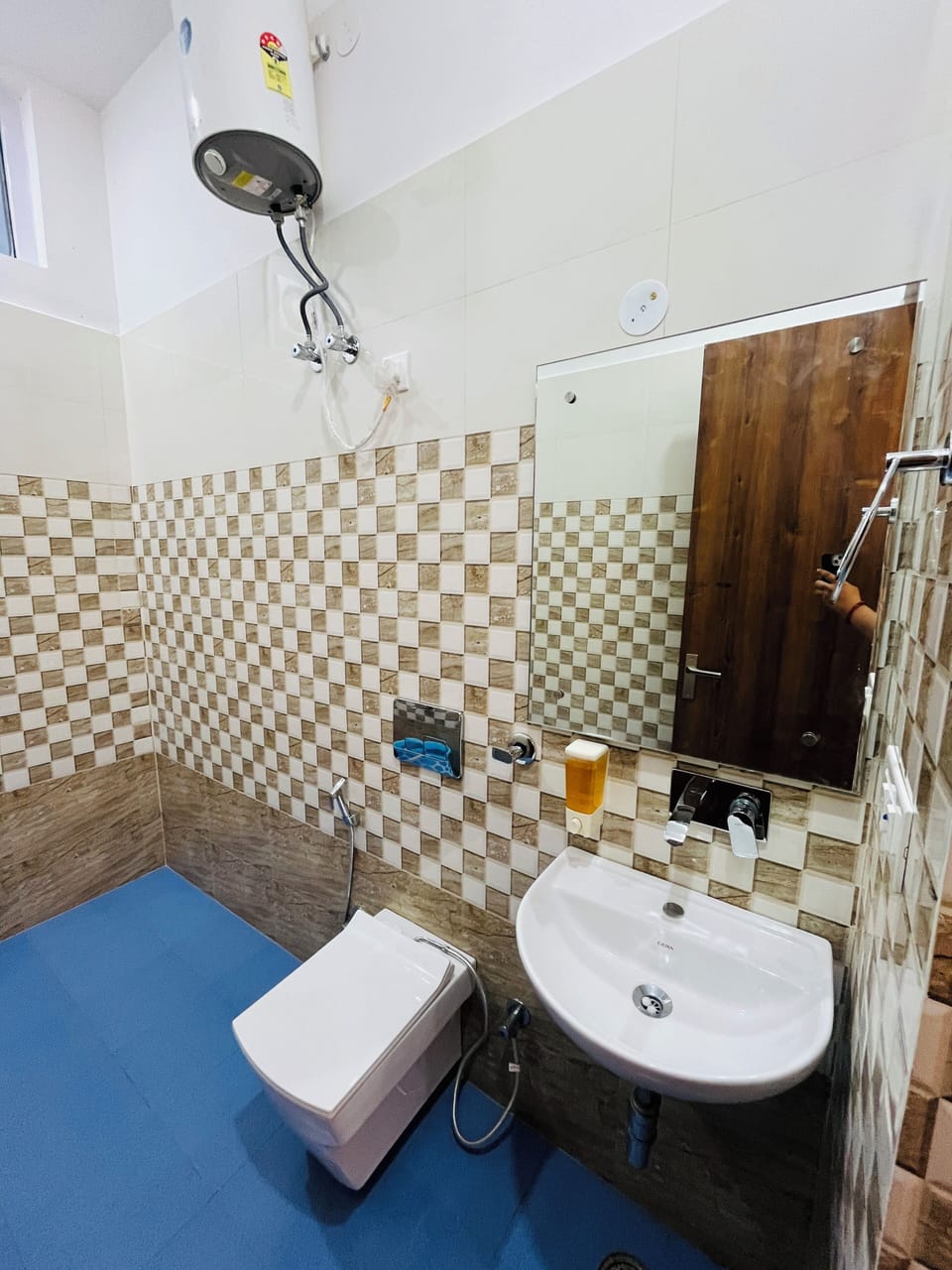 Deluxe Room | Bathroom