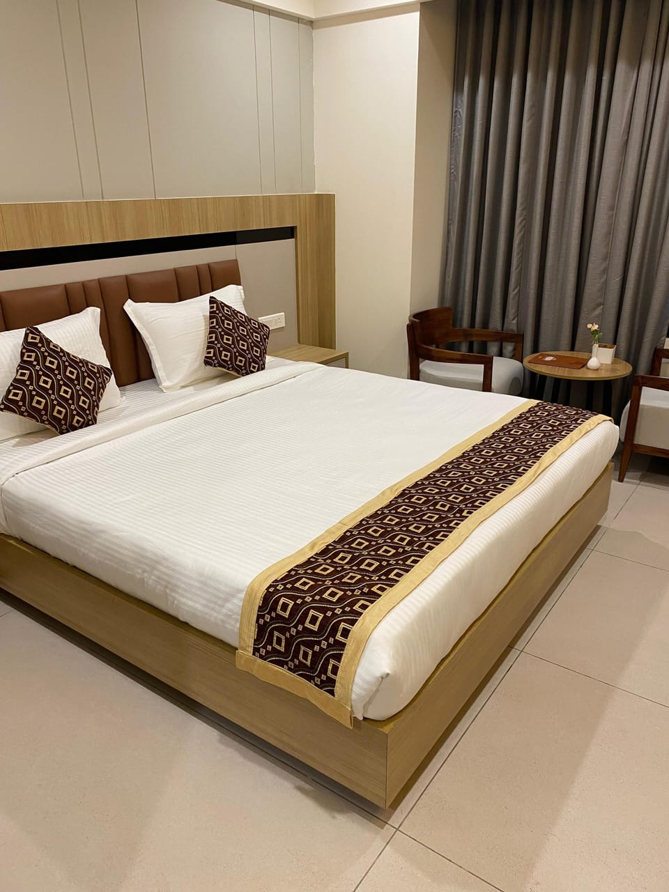 Double or Twin Room | In-room safe, desk, laptop workspace, free WiFi