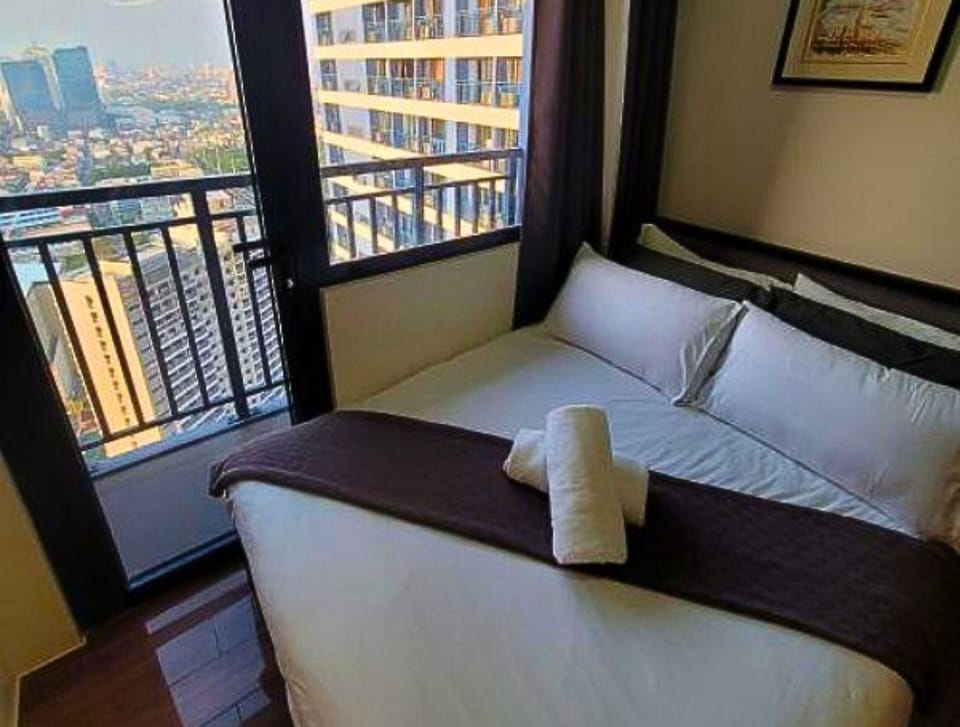 Suite, Balcony, Pool View | Free WiFi