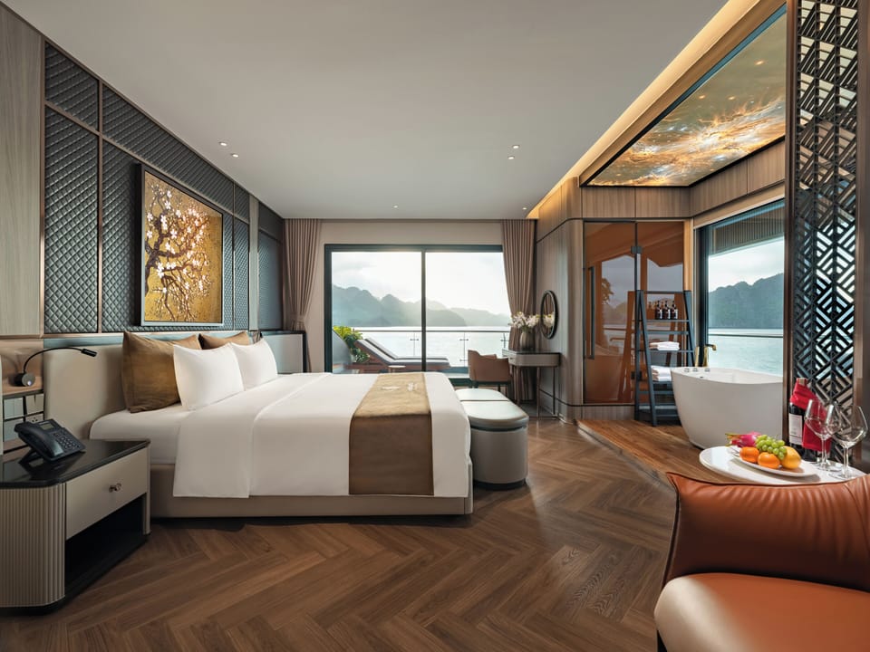 Presidential Double Room, Ocean View | In-room safe, desk, laptop workspace, soundproofing