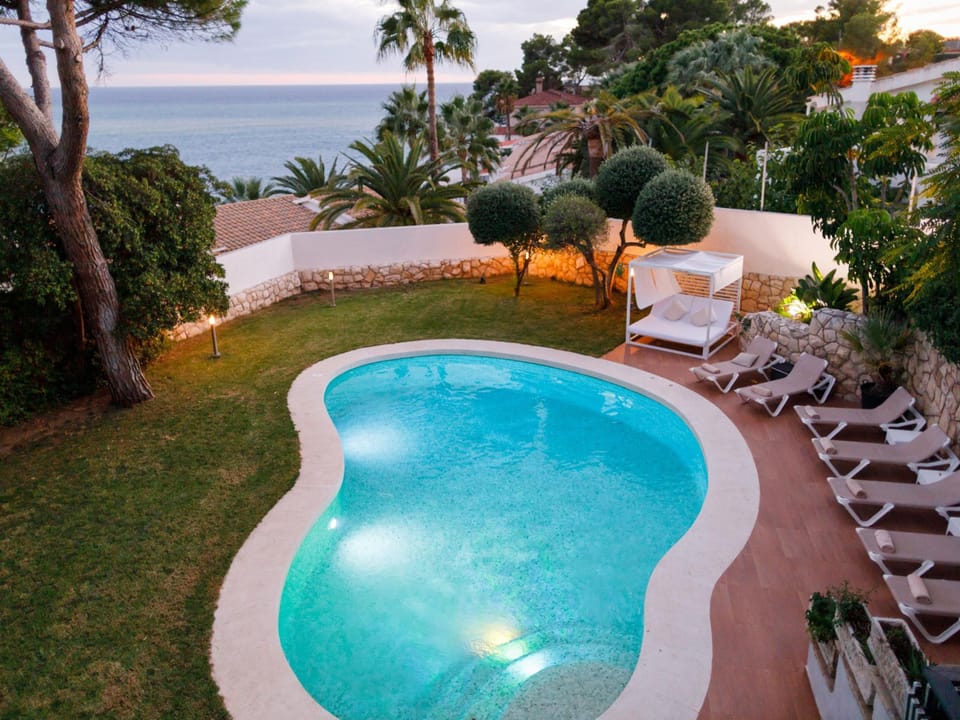 House | 7 bedrooms, high-speed internet