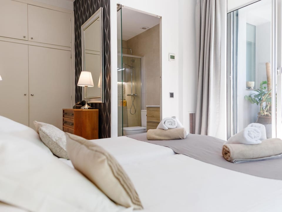 Luxurious Villa La Paz Beach Port Aventura Golf Villa in Salou