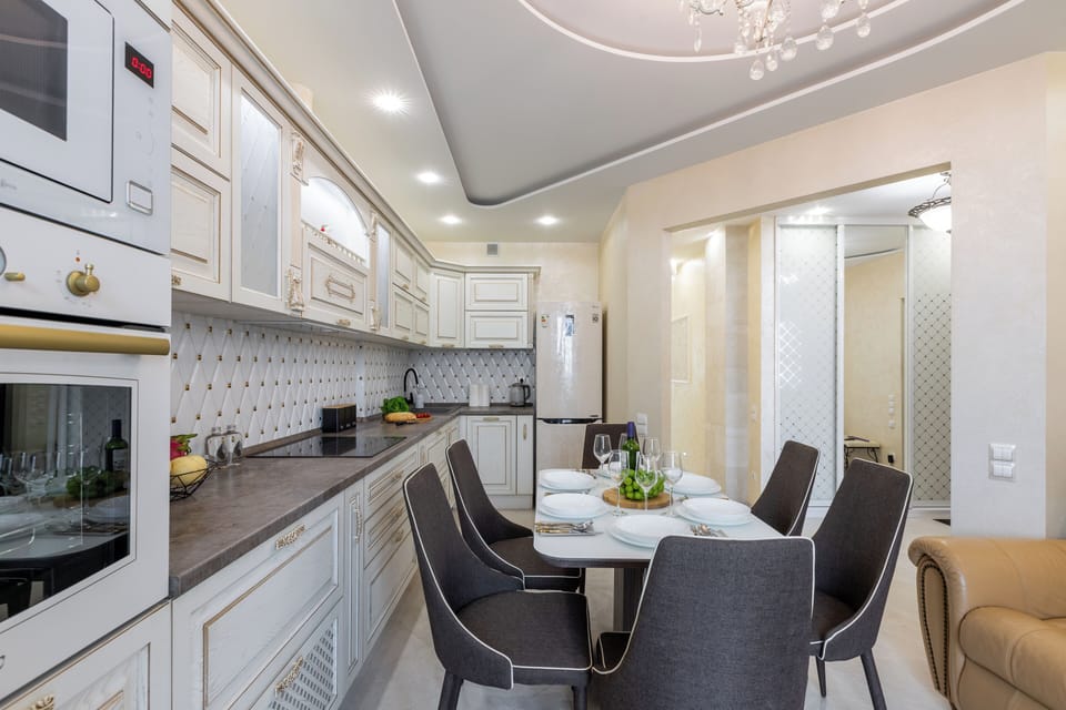 Comfort Apartment, Balcony, Courtyard View | Private kitchen | Full-size fridge, microwave, oven, stovetop