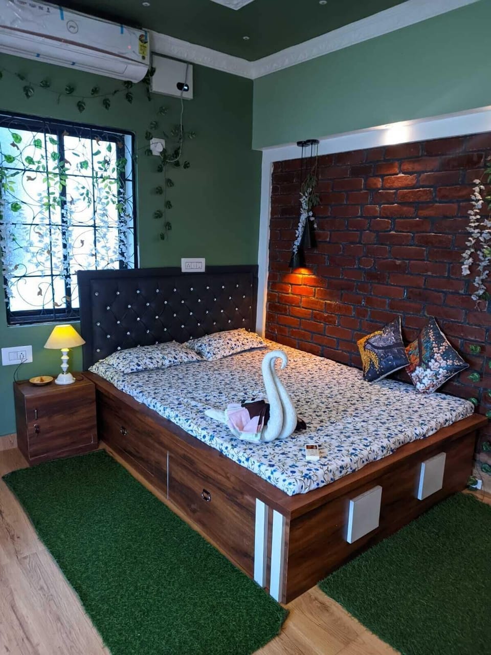 Deluxe Double Room, City View | In-room safe, soundproofing, iron/ironing board, WiFi (free)