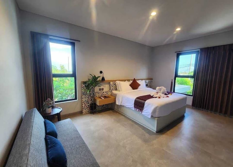 Honeymoon Suite, City View | Soundproofing, free WiFi, bed sheets