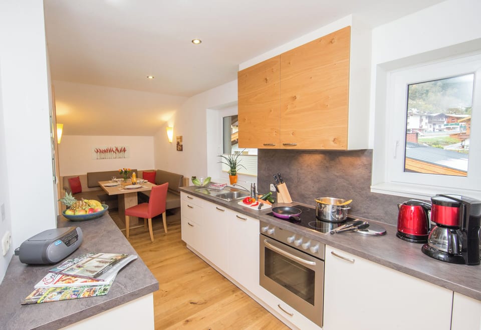 Schmittenblick mit 2 Schlafzimmern, Seeblick und Balkon | Interior