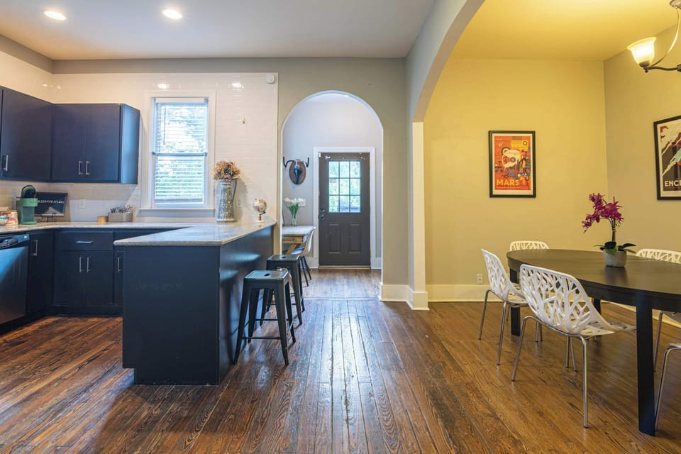 Modern design meets vintage charm, perfect for cooking up Nashville memories!