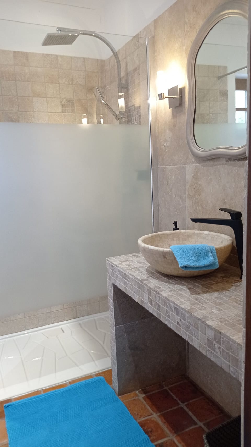 Blackout drapes, soundproofing, iron/ironing board, free WiFi