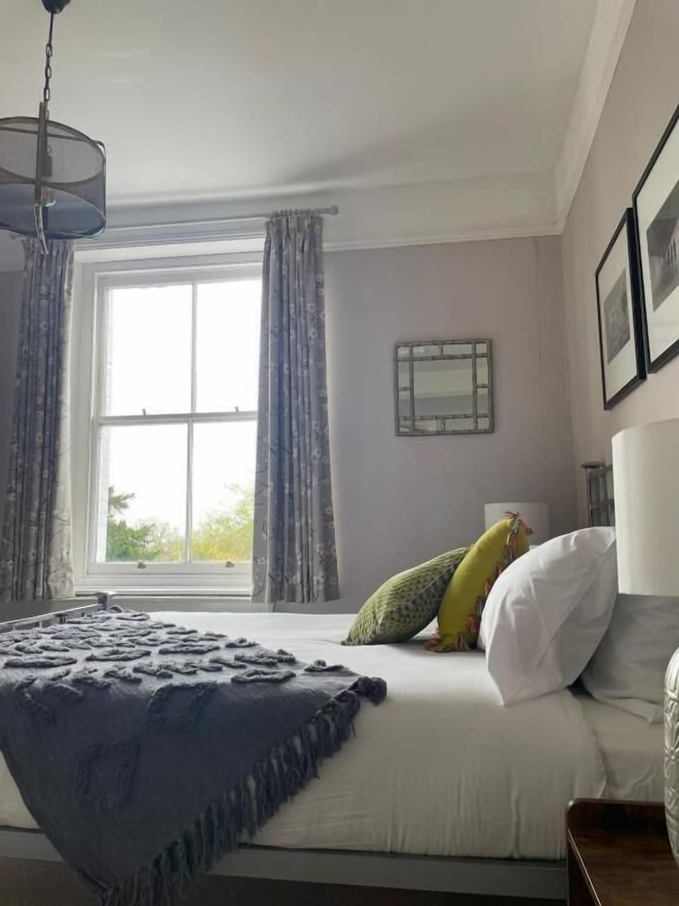 Individually furnished, iron/ironing board, free WiFi, bed sheets