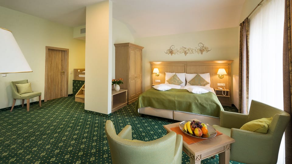 Premium bedding, in-room safe, desk, soundproofing