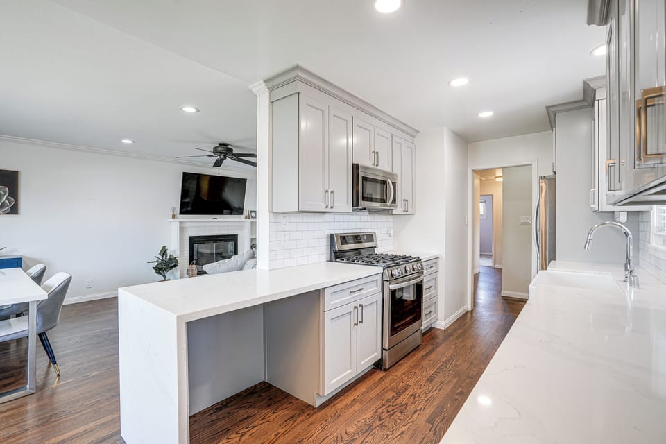 House (3 Bedrooms) | Interior