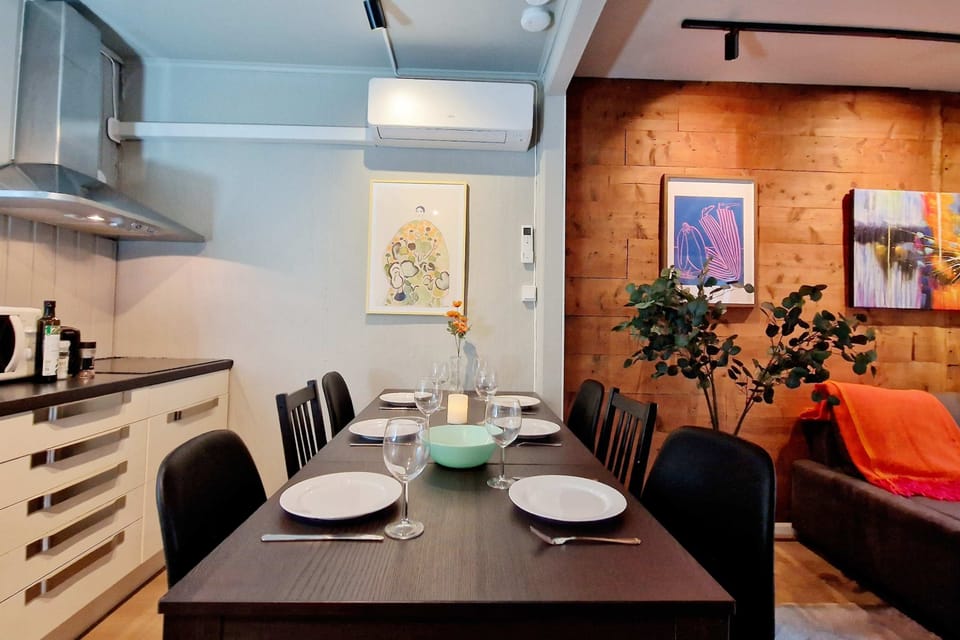 A large and expandable dining table where you can enjoy nice meals.
