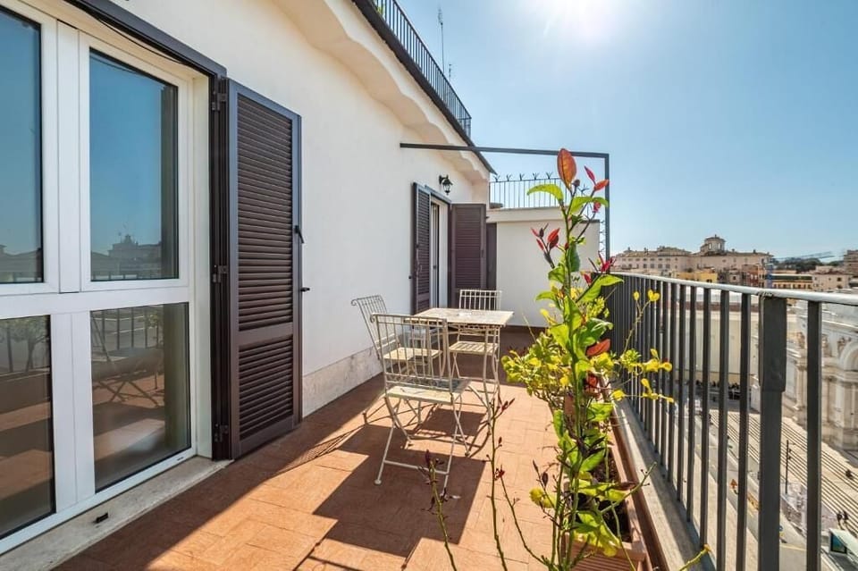 Suite, Balcony, City View | Terrace/patio