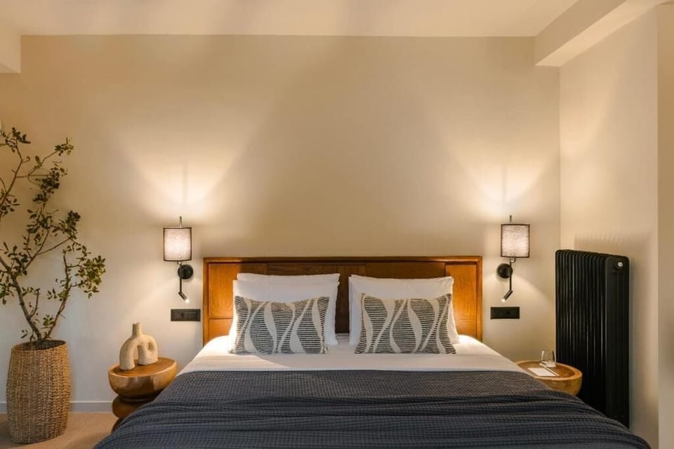 Luxury 4Bedroom Villa with Pool | Iron/ironing board, free WiFi