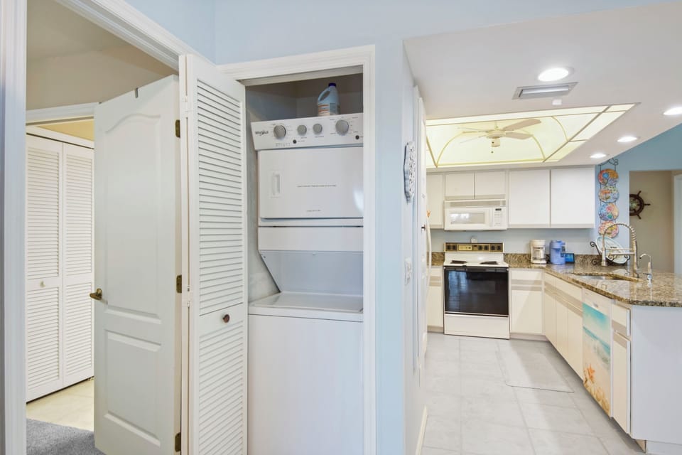 Side A Washer and Dryer