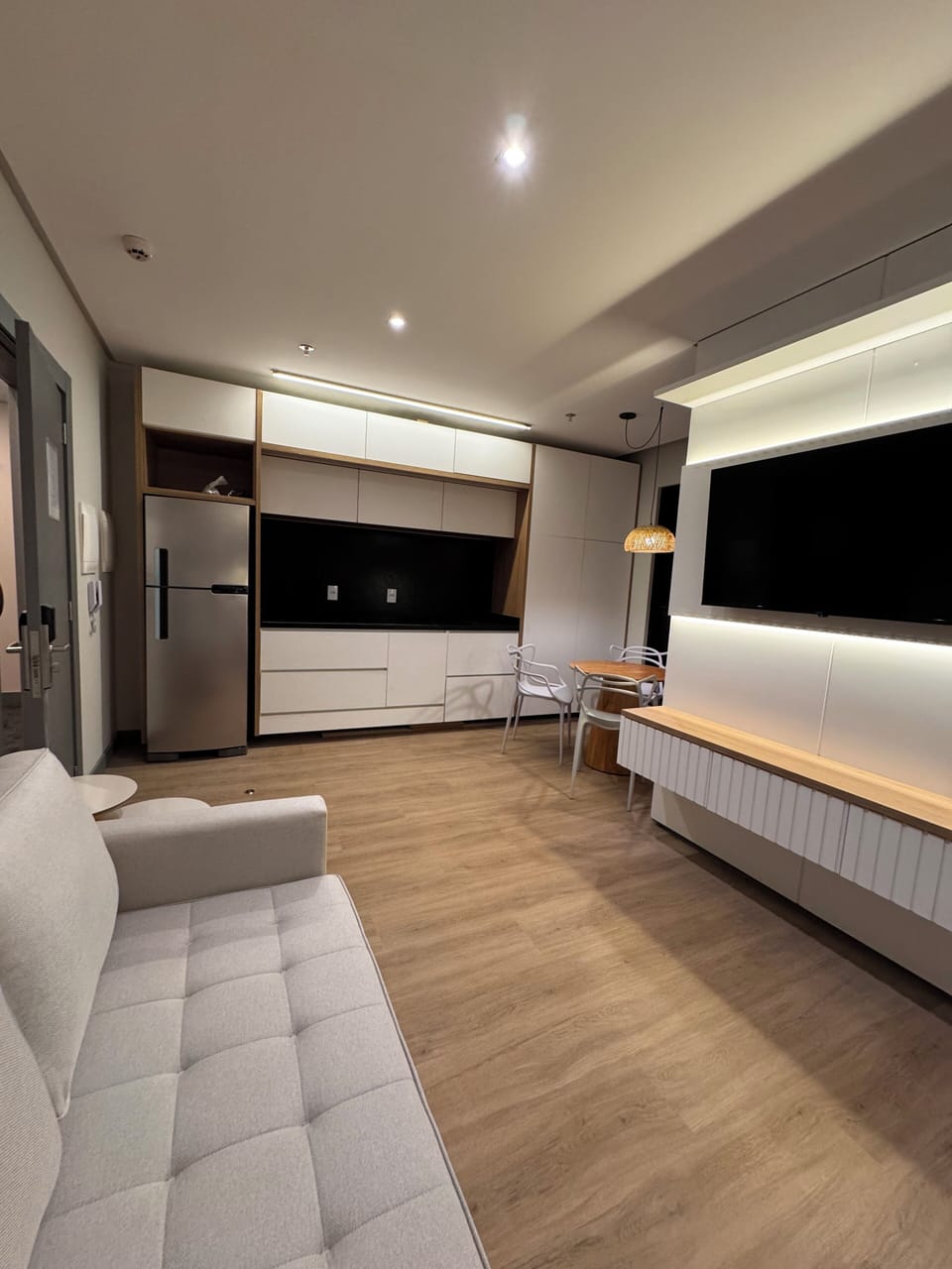 Comfort Quadruple Room, Canal View | Laptop workspace, free WiFi