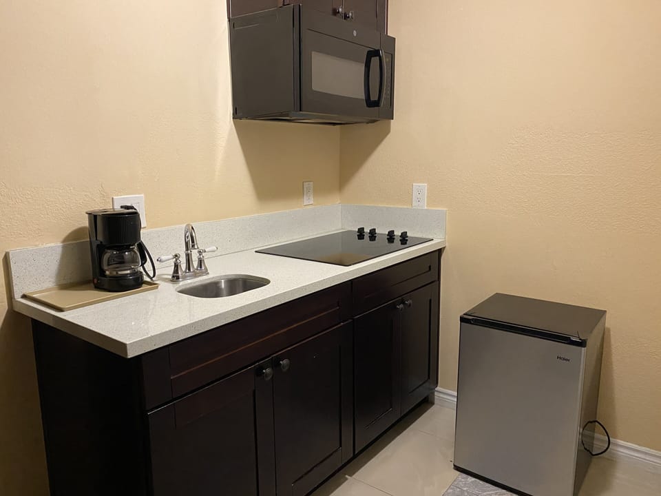 Fridge, microwave, coffee/tea maker