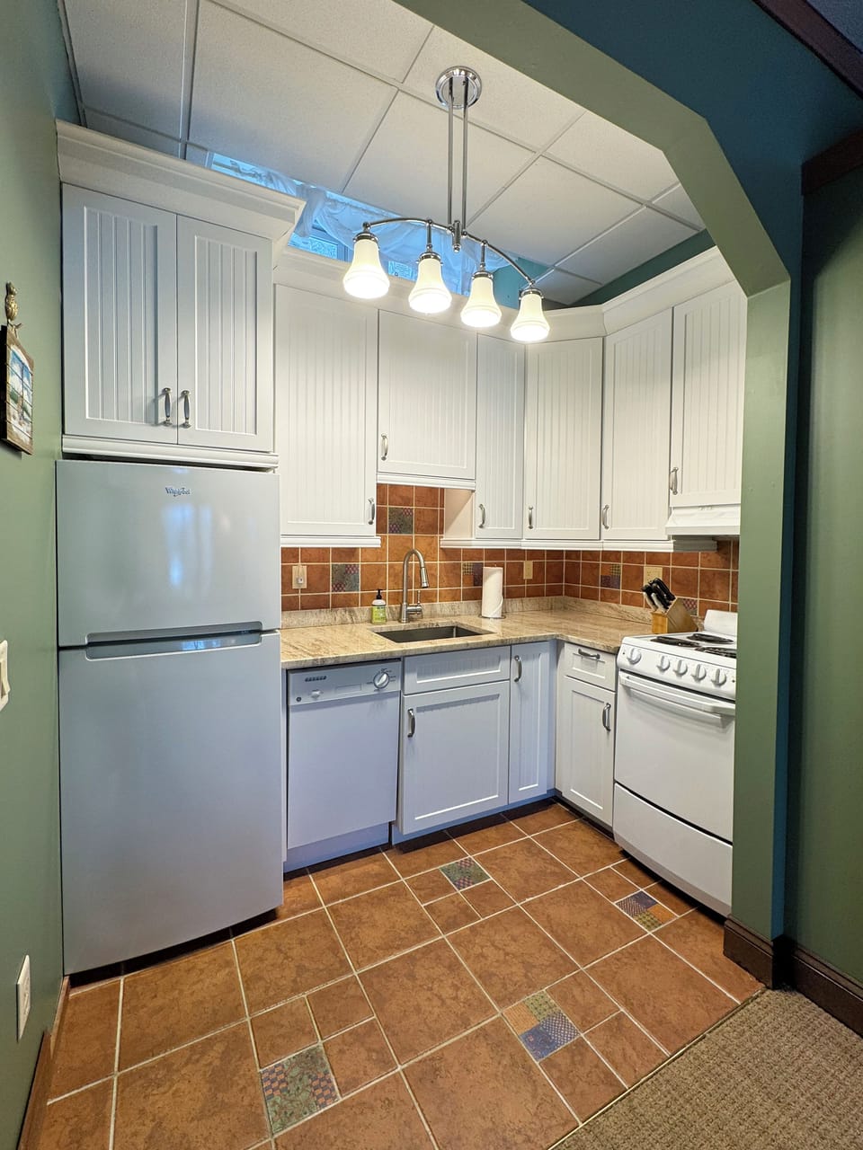 1st Floor - Lake Placid In-Law Suite Kitchenette