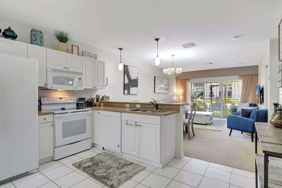 Entertainment Friendly Open Great Room