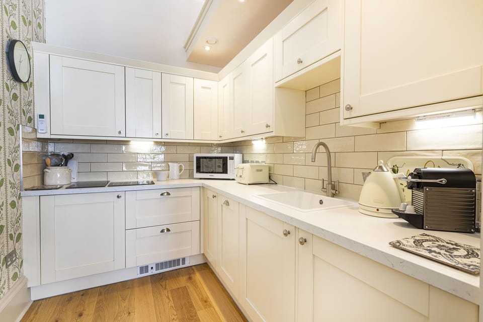 But 'n' Ben  Kitchen
