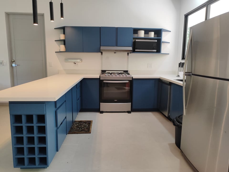 Deluxe Bungalow, Balcony, River View | Private kitchen | Electric kettle