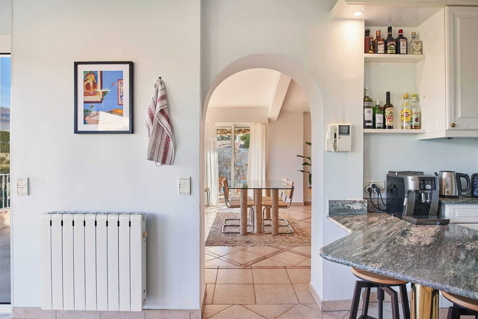 Villa | Dining