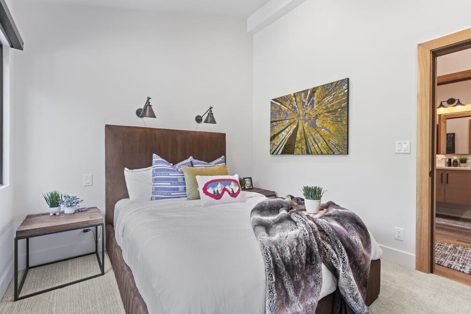 Queen bedroom #3 with private bath