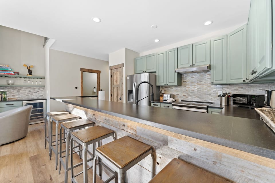 Studio (4 Bedrooms) | Property amenity