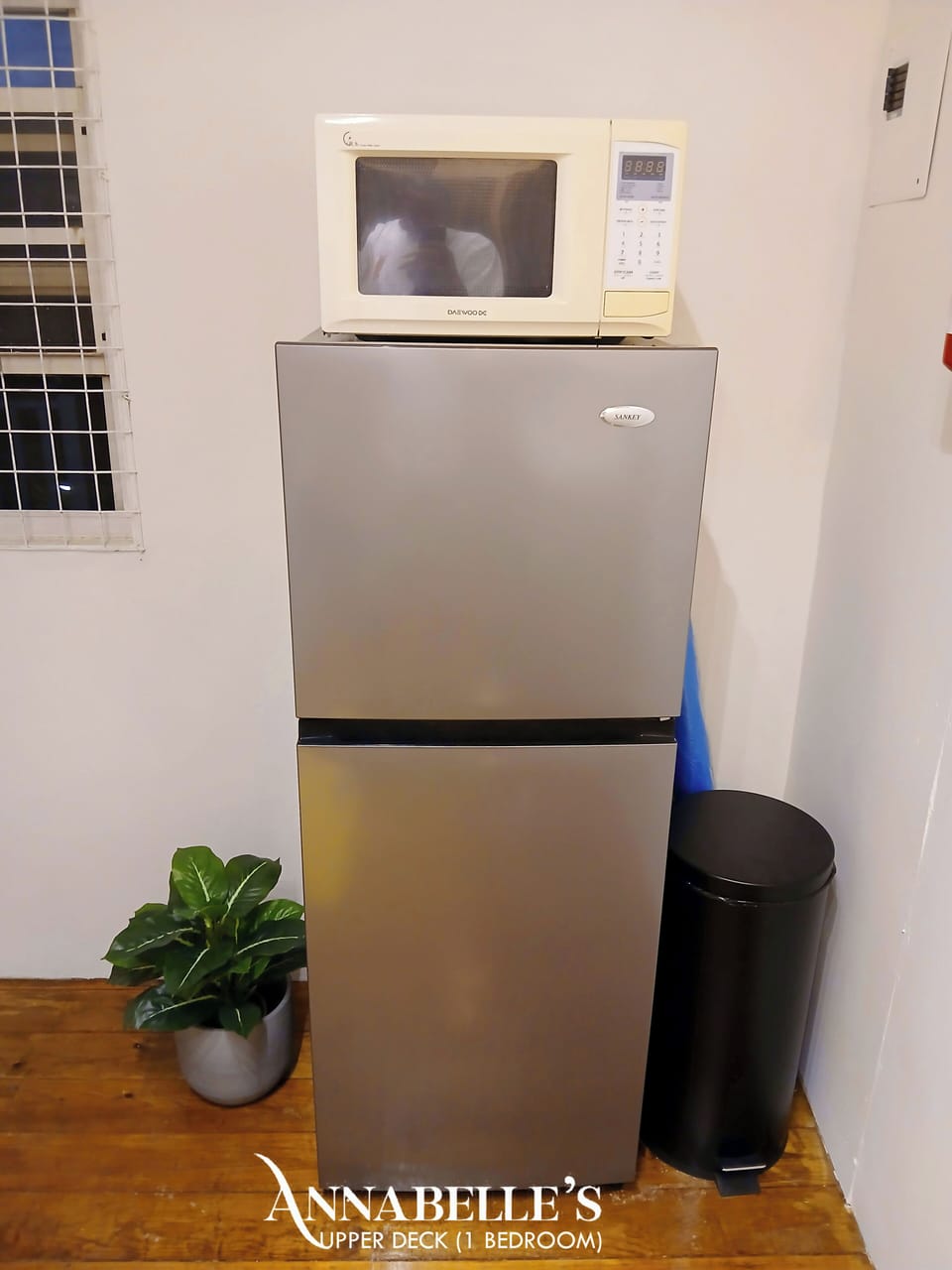 Apartment, 1 Bedroom, Balcony, Beach View | Private kitchen | Fridge, microwave, stovetop, coffee/tea maker