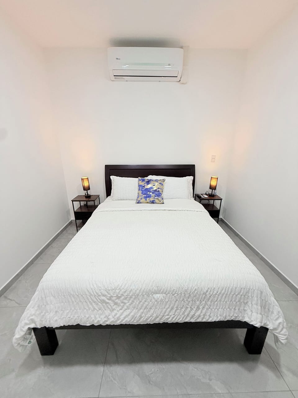 In-room safe, free WiFi