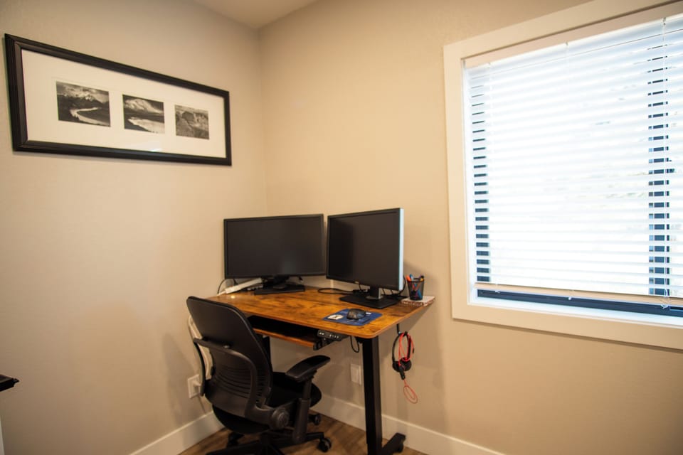 Master Lower desk