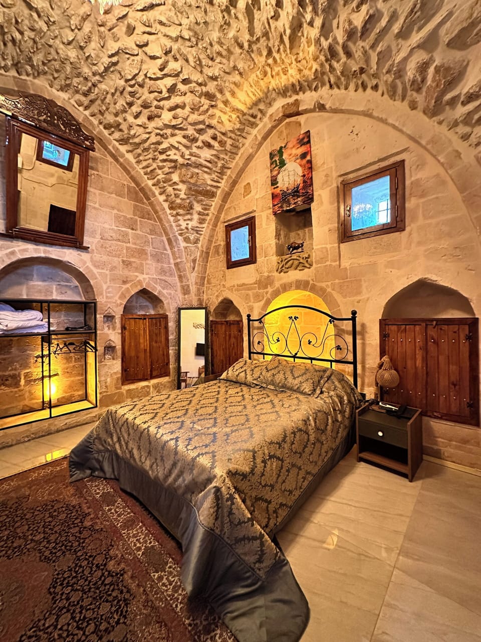 Luxury Suite, City View | Free WiFi