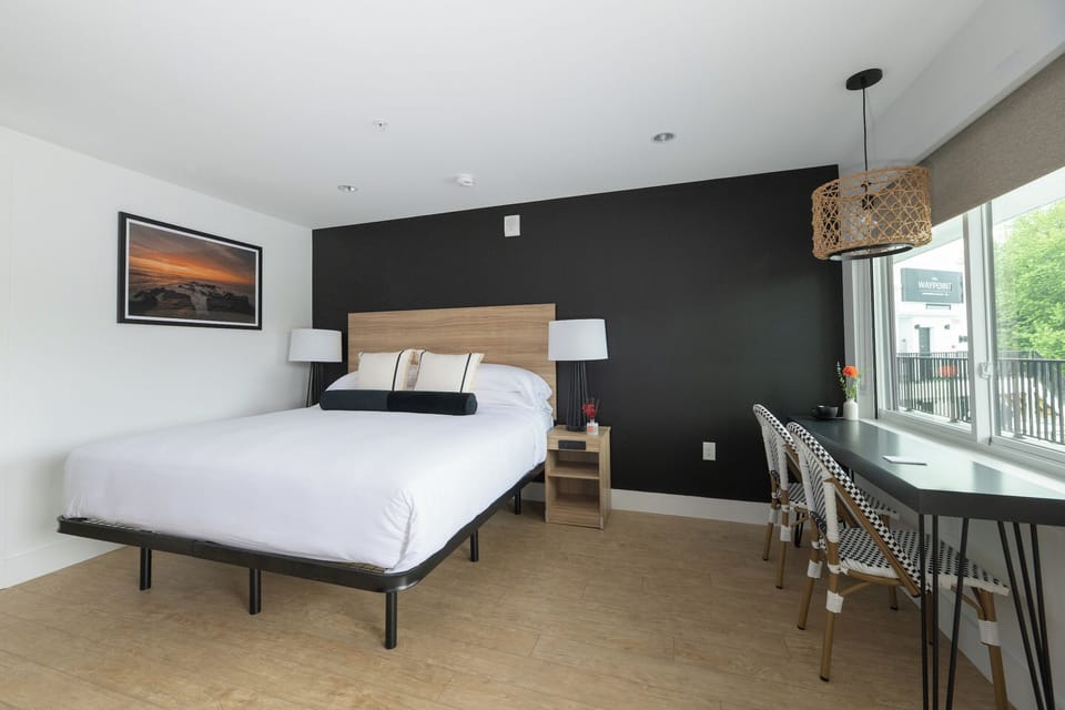 Unit with King size bed