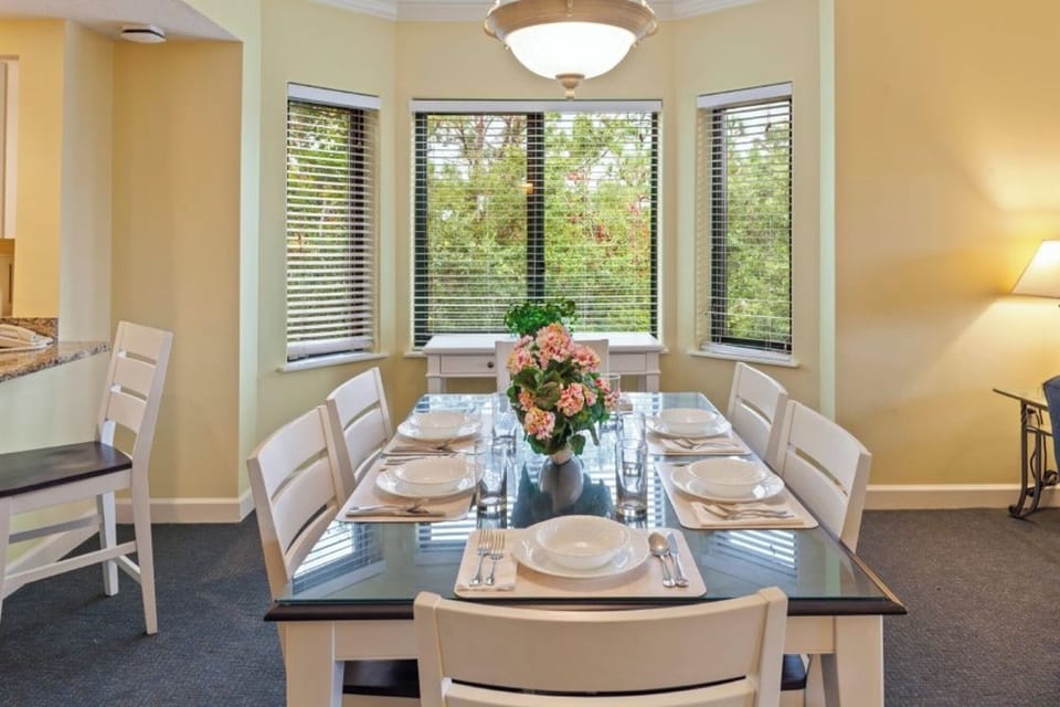 Host memorable dinners around the spacious, light-filled table.