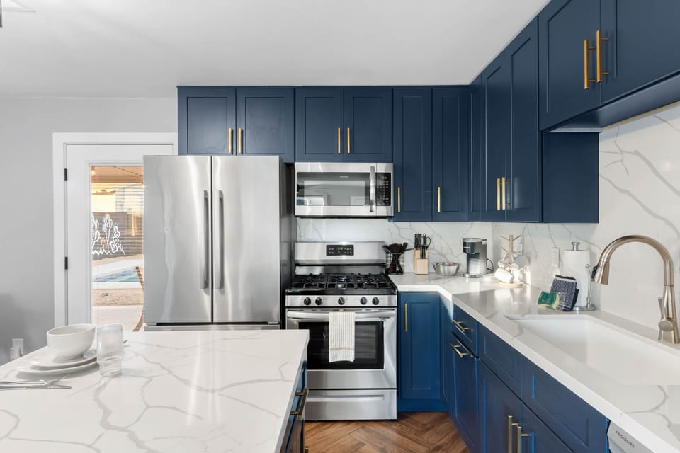 Fully Equipped Kitchen, Gas Range