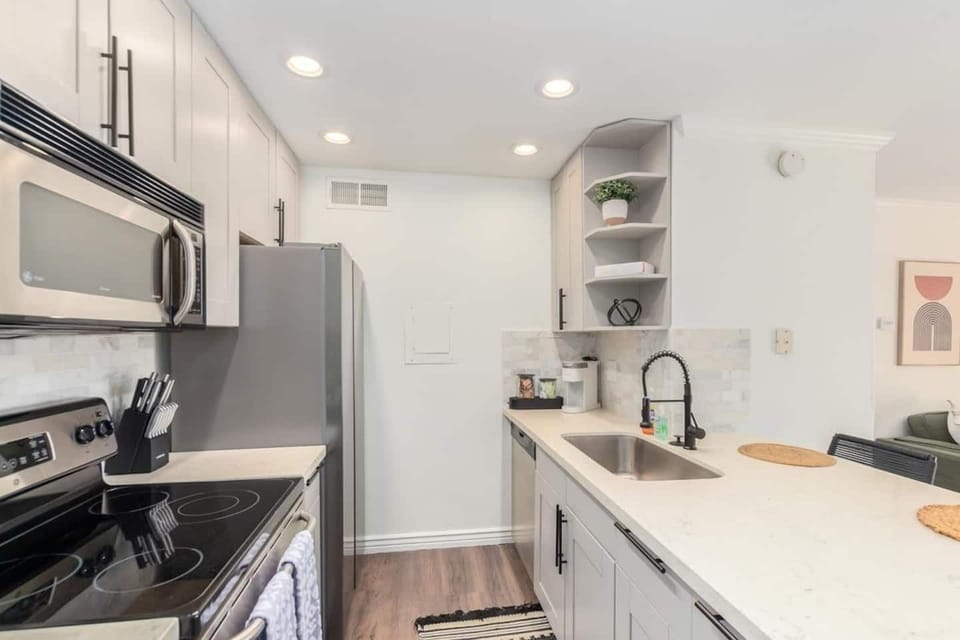 Fully Equipped Kitchen with Bar Seating