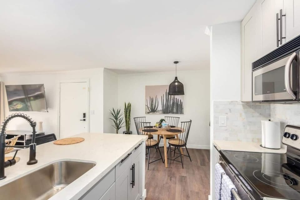 Dining Table next to the Kitchen