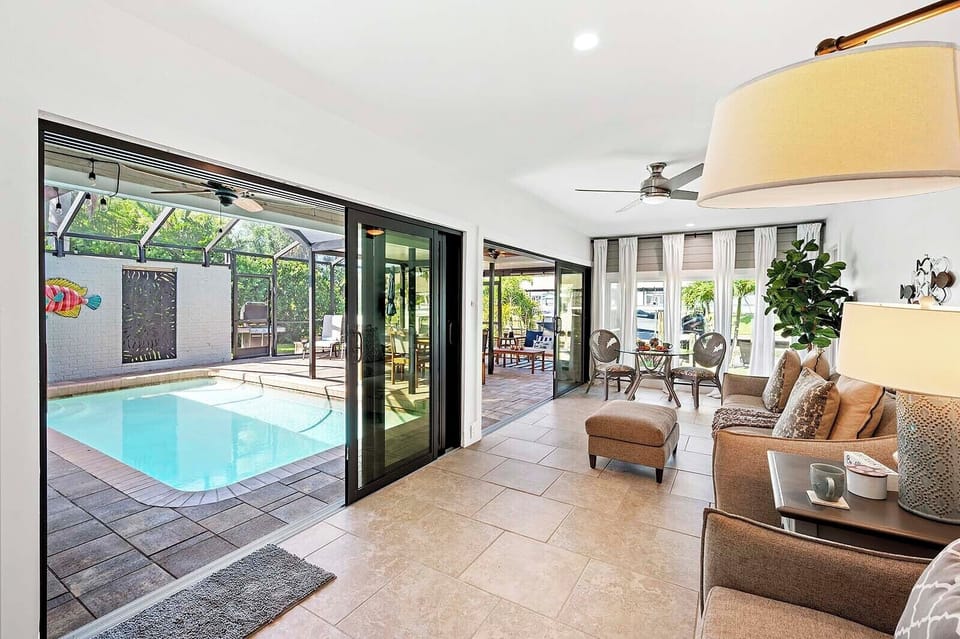 Large Airy Sitting Area with Couches and Views of the Lanai