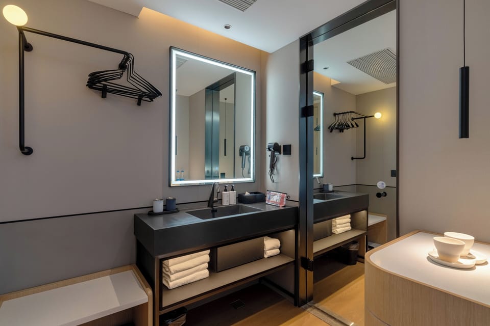 Executive Double Room, 2 Double Beds, City View | Bathroom | Shower, rainfall showerhead, free toiletries, hair dryer