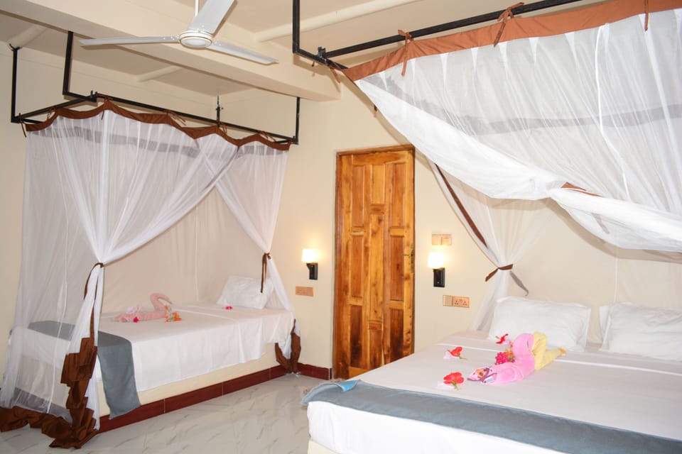 Deluxe Double or Twin Room, Balcony, Garden View | In-room safe, soundproofing, iron/ironing board, free WiFi