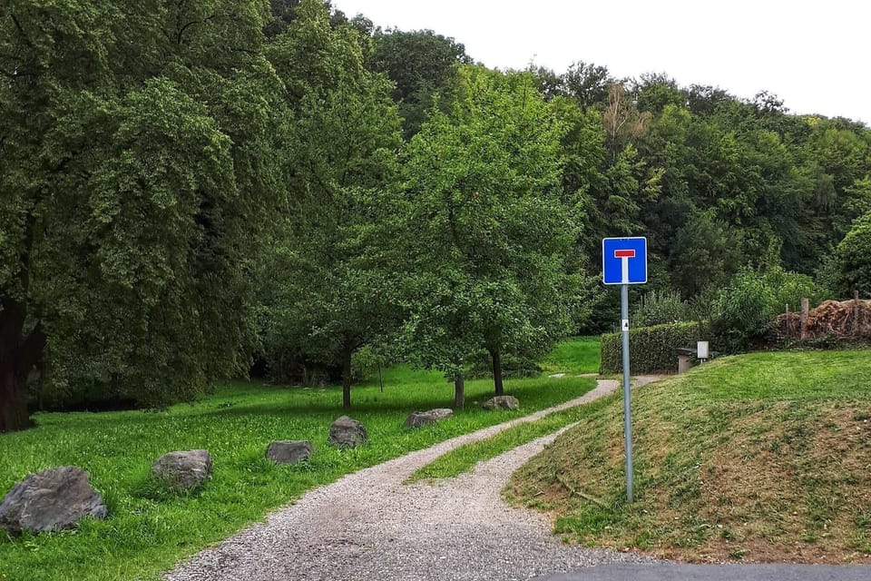 Surroundings [summer] (1-5 km)