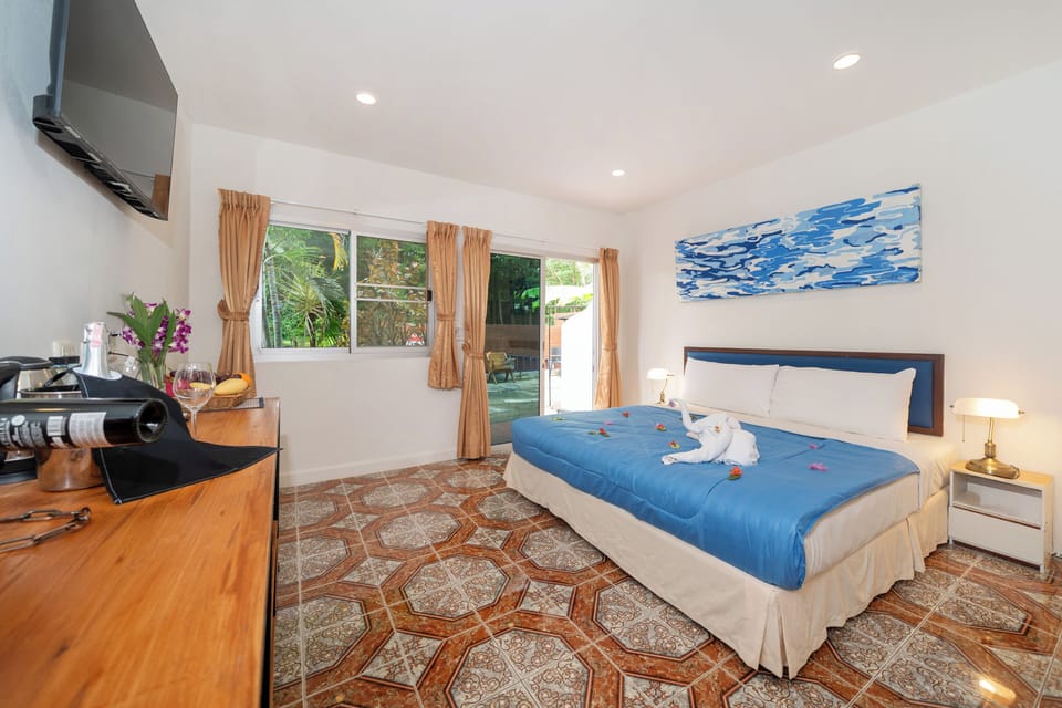 Standard Double Room | Free WiFi, bed sheets